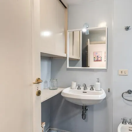 アパート Trastevere Design & Comfort ローマ