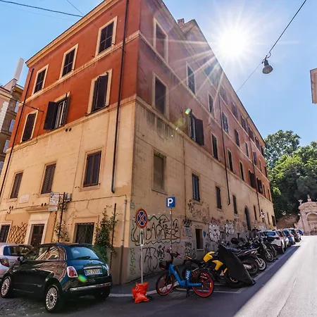 Trastevere Design & Comfort