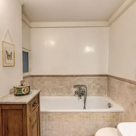 Trastevere Design & Comfort * روما